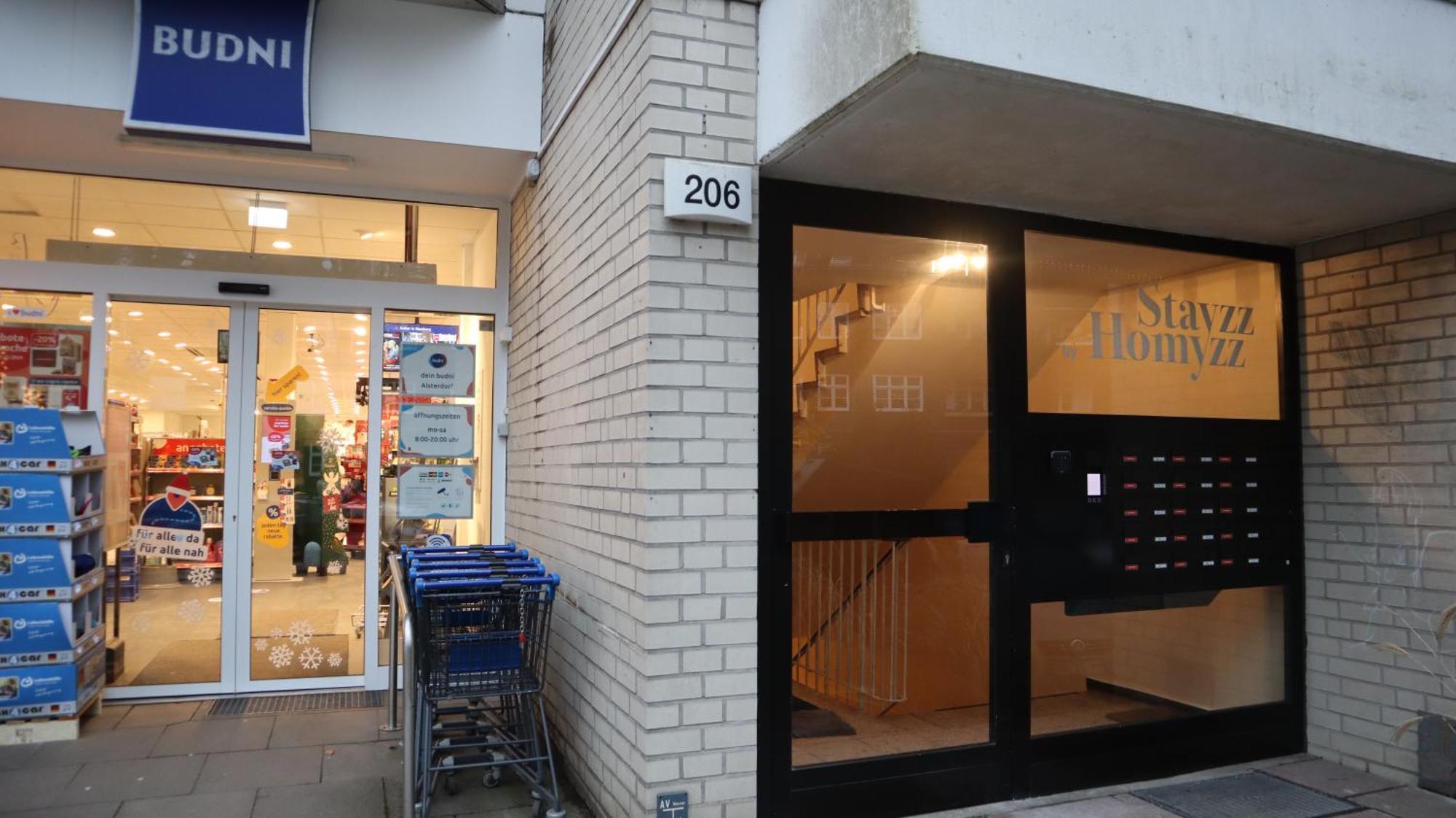 Stayzz By Homyzz - Modern Studios Alsterdorf -Winterhude- Stadtpark Hamburgo Exterior foto