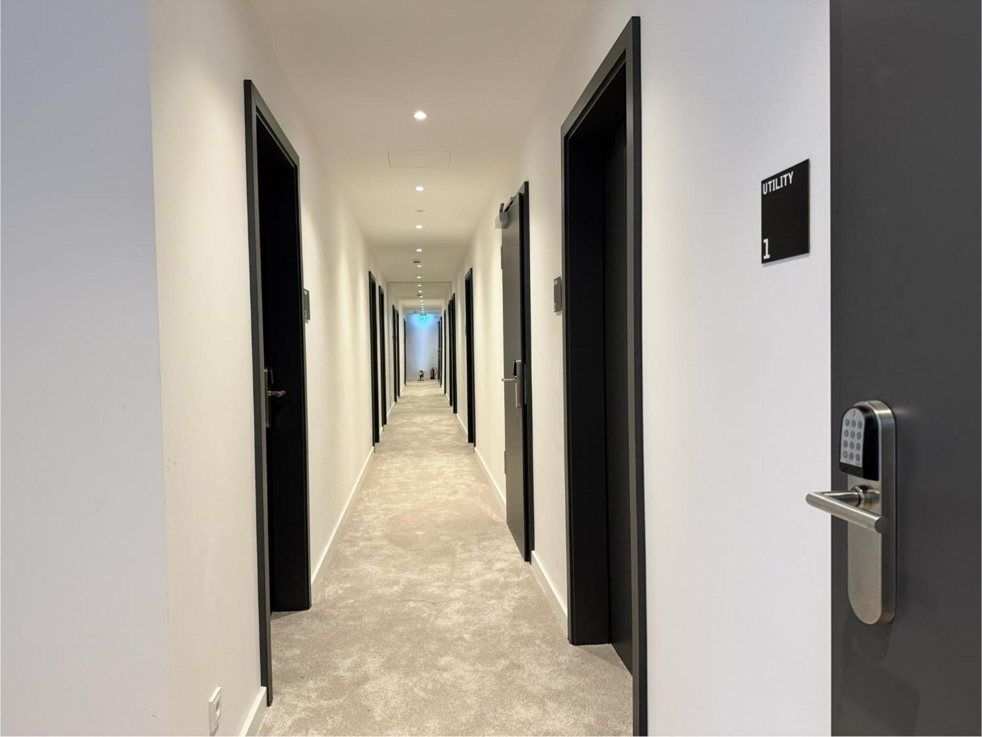 Stayzz By Homyzz - Modern Studios Alsterdorf -Winterhude- Stadtpark Hamburgo Exterior foto